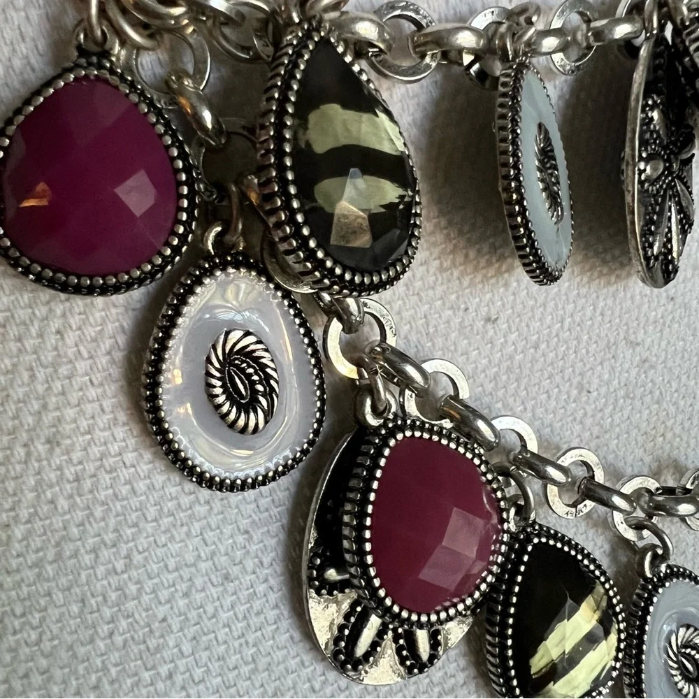 Premier Designs Antiqued Bib Necklace with Ornate Plated and Resin Pieces Purple - Picture 5 of 11